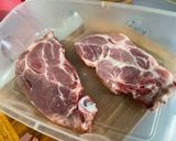 Une image de l'étape 3 de Côtés de porc marinées grillées à la plancha.