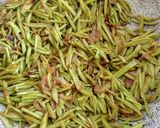 A picture of step 6 of The bottle gourd peel fry (chenchki).