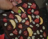 A picture of step 12 of Fruity chocolate Bars.