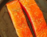Foto del paso 2 de la receta: Salmón con mandarina y miel en Airfryer