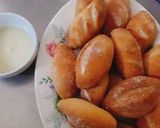 Hình bước làm 3 của món Bánh mì tí hon chấm sữa đặc