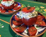 Une image de l'étape 10 de Tomates cœur de bœuf farcies fromage frais de brebis,pistaches et épices.