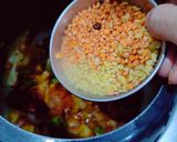 A picture of step 5 of काठियावाड़ी मसाला खिचड़ी🍲.