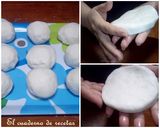 Foto del paso 2 de la receta: Arepas asadas con pollo desmechado