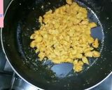 A picture of step 5 of Chicken tikka bread roll.