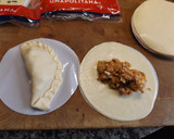 Foto del paso 3 de la receta: Empanadas sencillas y fáciles de carnes de caza variadas