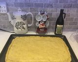 A picture of step 5 of Apullian onion pie (Calzone di Cipolla).
