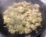 Une image de l'étape 9 de Fleurettes de chou romanesco au bouillon de poisson et estragon.