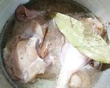 A picture of step 4 of Chicken Clear Soup.