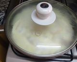 Foto del paso 3 de la receta: Filet de merluza a la crema con puré 🐟