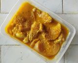 Foto langkah ke 2 dari resep Ayam Goreng Bawang Putih Khas Batam.
