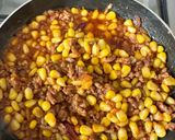 Foto langkah ke 3 dari resep Tumis jagung daging.