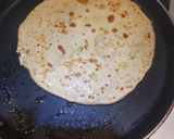 A picture of step 6 of Paneer onion paratha.