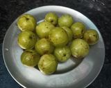 A picture of step 1 of Amla and coriander chutney.