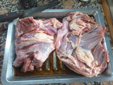 Cabrito santiagueño a la cerveza al horno