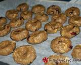 Wholemeal biscuits with raisins, walnuts and honey recipe step 4 photo