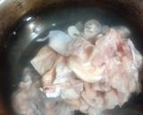Foto langkah ke 1 dari resep Tulangan ayam kuah kecap.
