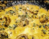 A picture of step 4 of Badami chicken.