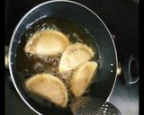 A picture of step 5 of Chocolate gujhiya.