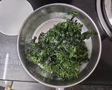 A picture of step 4 of Methi Matar Malai.