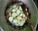 Foto langkah ke 7 dari resep Oseng Gambas(Oyong/Emes).