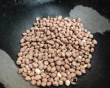 A picture of step 1 of Kadalai Mittai Chikki.