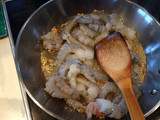 Fabes con langostinos