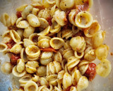 Foto del paso 3 de la receta: Orecchiette con tomates cherry confitados