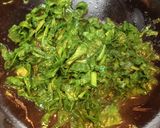 A picture of step 2 of Spinach Mushroom Omelette.