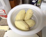 A picture of step 2 of Mashed Potatoes.