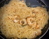Foto del paso 5 de la receta: Capellini con langostinos a la mexicana