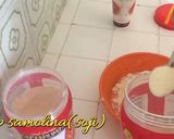 A picture of step 2 of Chicken egg paratha.