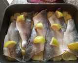 Foto del paso 7 de la receta: Filetes de Lubina al horno con Limón y patatas