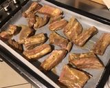 Une image de l'étape 6 de Travers de porc grillés marinés aux six parfums.