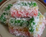 Foto langkah ke 5 dari resep Lapis Singkong Pelangi.