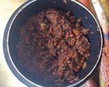 Foto del paso 4 de la receta: Papa rellena a la peruana con ensalada de verduras crocantes y salsa de granadilla.