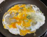 A picture of step 5 of Taiwanese Oyster Omelet.
