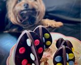 Foto del paso 4 de la receta: Huevos de Pascua decorados con Lacasitos
