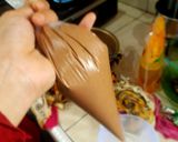Foto langkah ke 2 dari resep Roti jala coklat.
