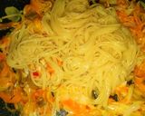 Foto del paso 3 de la receta: Salteado de Vegetales con Fideos Tallarines al Estilo Oriental