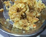 A picture of step 1 of Noodles potato kabab.