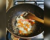 Foto langkah ke 2 dari resep Udang Saus Asam Manis.