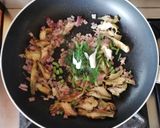 Foto del passaggio 2 della ricetta Casarecce con carciofi, finocchietto e uova 🌷