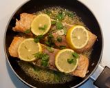 Foto del paso 7 de la receta: Salmón con cilantro y limón