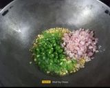 A picture of step 4 of Veg Schezwan Fried Rice.