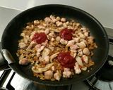 A picture of step 1 of Slice-and-Serve Fluffy Omurice (Japanese Omelet Rice).