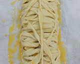 Foto del paso 4 de la receta: Trenza de hojaldre con plátano 🍌 manzana 🍎 y chocolate blanco🍫