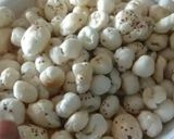 मखाना मसाला (Makhaana masala recipe in hindi) रेसिपी चरण 1 फोटो