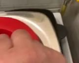 Foto del passaggio 2 della ricetta Tortino di zucchina alla poverella veloce in pentola