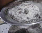 A picture of step 2 of Chocolate cake.